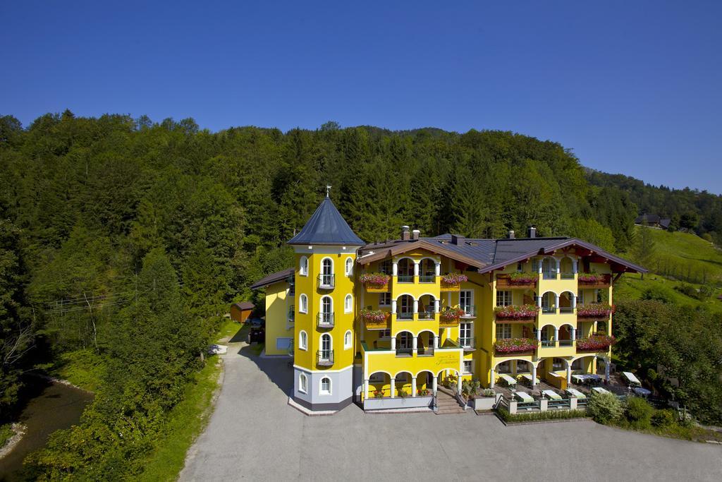 Hotel Fischerwirt Natur Waldspa Faistenau Exterior foto
